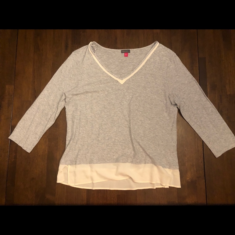 🐭 Grey and White Blouse 🐭